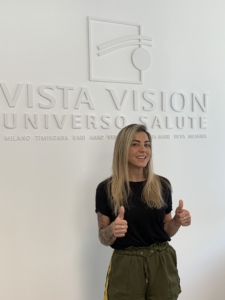 La storia di Valeria Rassu: testimonianza trattamento laser occhi per la miopia a Milano - Vista Vision Universo Salute