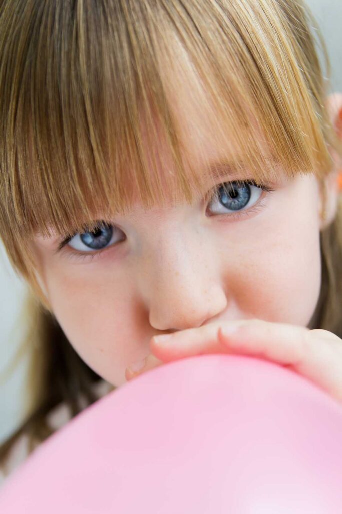 occhi bambina con ambliopia